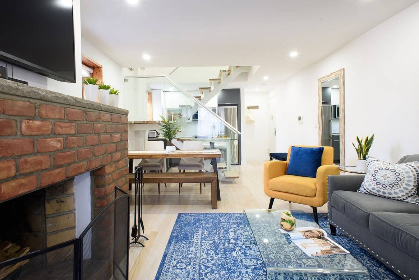 Entire apartment, 75-5B Luxury 3Br Duplex W d Elevator bldg in Manhattan, New York City