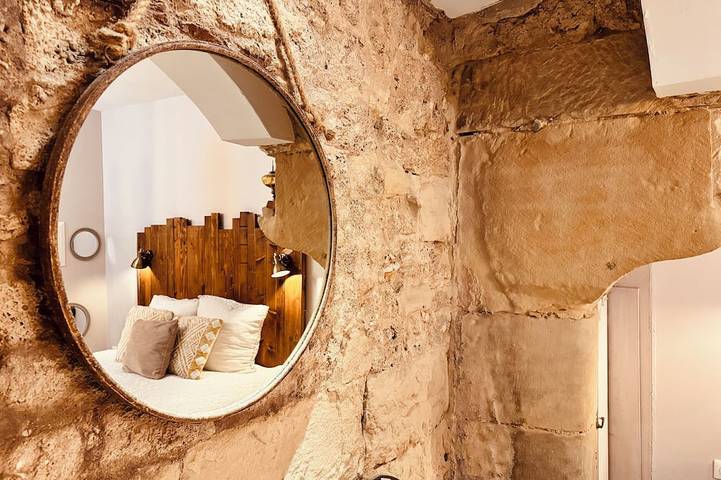 Ganze Wohnung, La Chaumière - BedinShop - historic center - France in Romans-sur-Isère, Valence und Umgebung