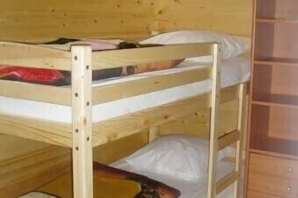 Leuk klein chalet aan de voet van de Ballon d'Alsace dicht bij alle winkels in Saint-Maurice-sur-Moselle, Épinal en omgeving