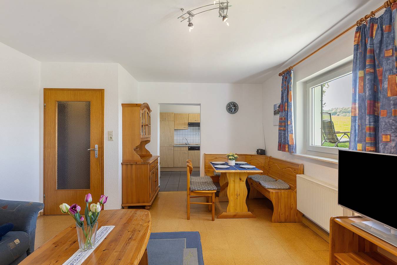 Entire apartment, Apartment 'Gänseblümchen' with Private Terrace, Shared Garden and Wi-Fi in Schmallenberg, Hochsauerlandkreis