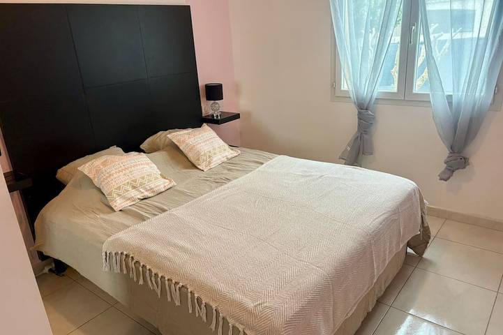 Villa with pool and air conditioning in Petite Camargue in Vauvert, Costa mediterránea (Francia)