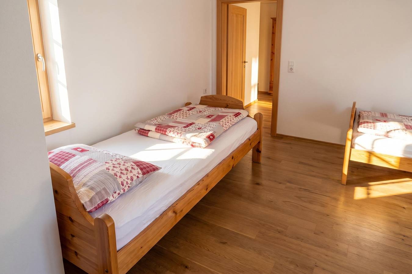 Ganze Wohnung, Ferienwohnung für 5 Personen mit Terrasse in Innerkrain-Karst