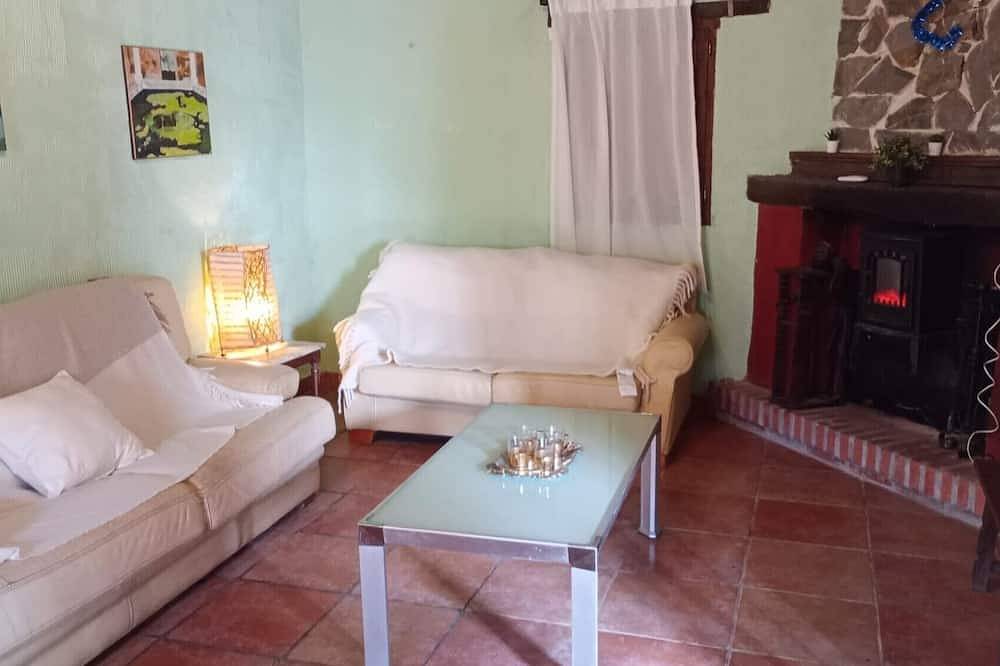 Country House 'La Serrana' with Mountain View, Wi-Fi and Air Conditioning in Pizarra, Málaga Province