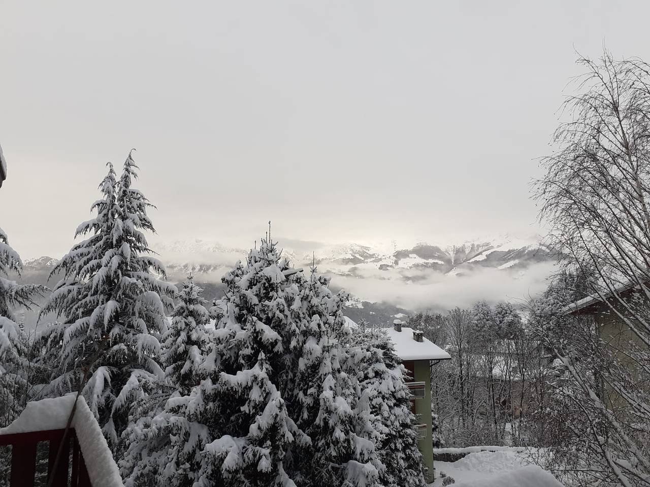 Appartamento intero, Appartamento vacanze per 6 persone con balcone in Moggio, Prealpi Bergamasche Occidentali