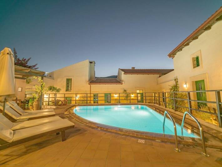 Appartement de vacances pour 4 personnes, avec Terrasse ainsi que Jardin et Piscine