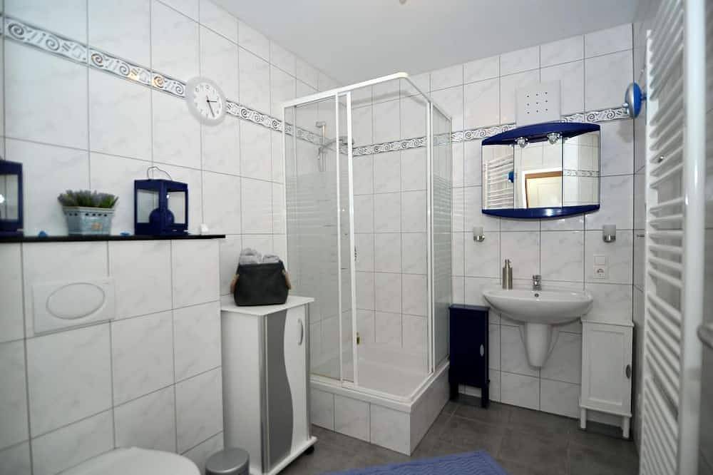 Ganze Wohnung, Ferienwohnung Bergkönig - Appartement/Fewo, Dusche, Wc, 2 Schlafräume in Bad Breisig, Osteifel