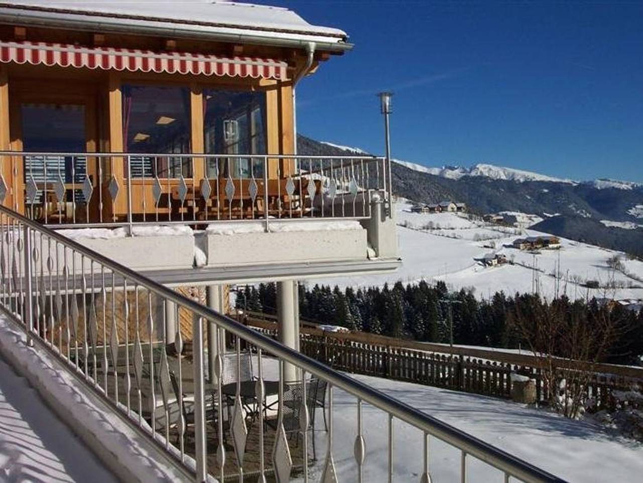 Pension Wiesenrain - Familiensuite in Meransen, Mühlbach