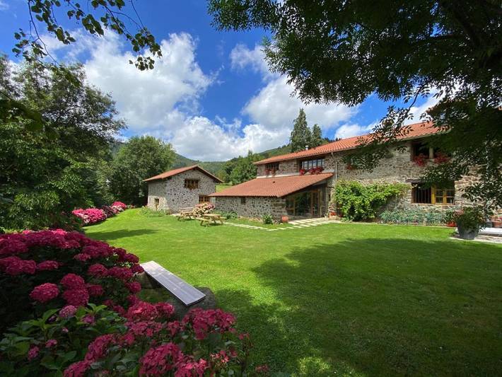 Casa rural para 3 personas, con Terraza además de Jardín y Vistas en el País Vasco