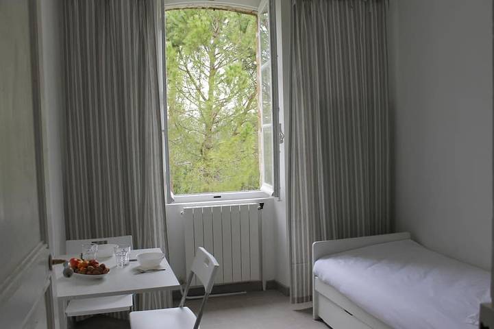 Gîte pour 4 personnes, avec jardin à Bédarrides - 2