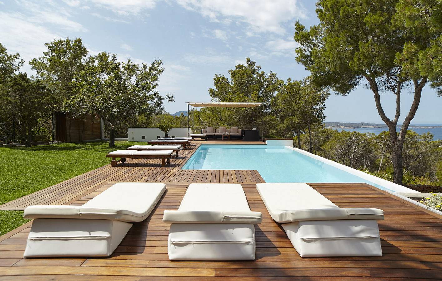Apartment mit Meerblick, Garage, Pool und AC - 2,5 km zum Strand von s'Arenal in Cala Saladeta, Sant Antoni de Portmany