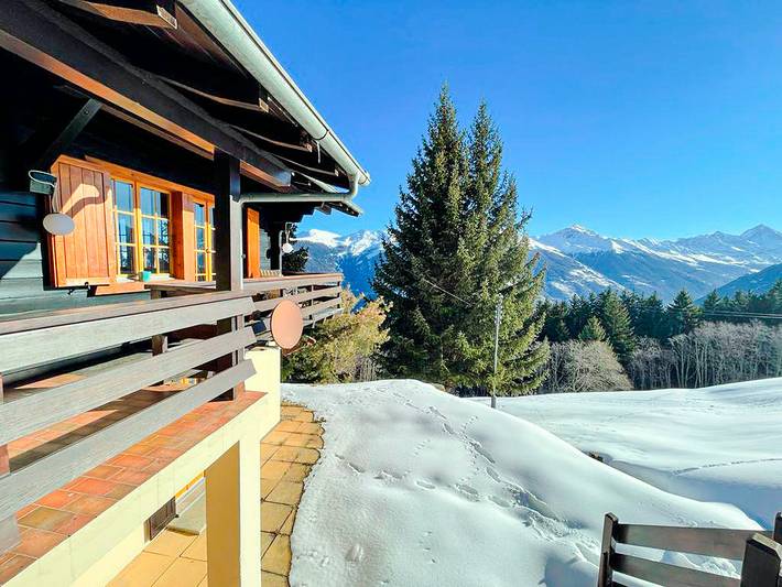 Ferienhaus für 10 Personen, mit Ausblick und Garten sowie Terrasse und Sauna, mit Haustier
