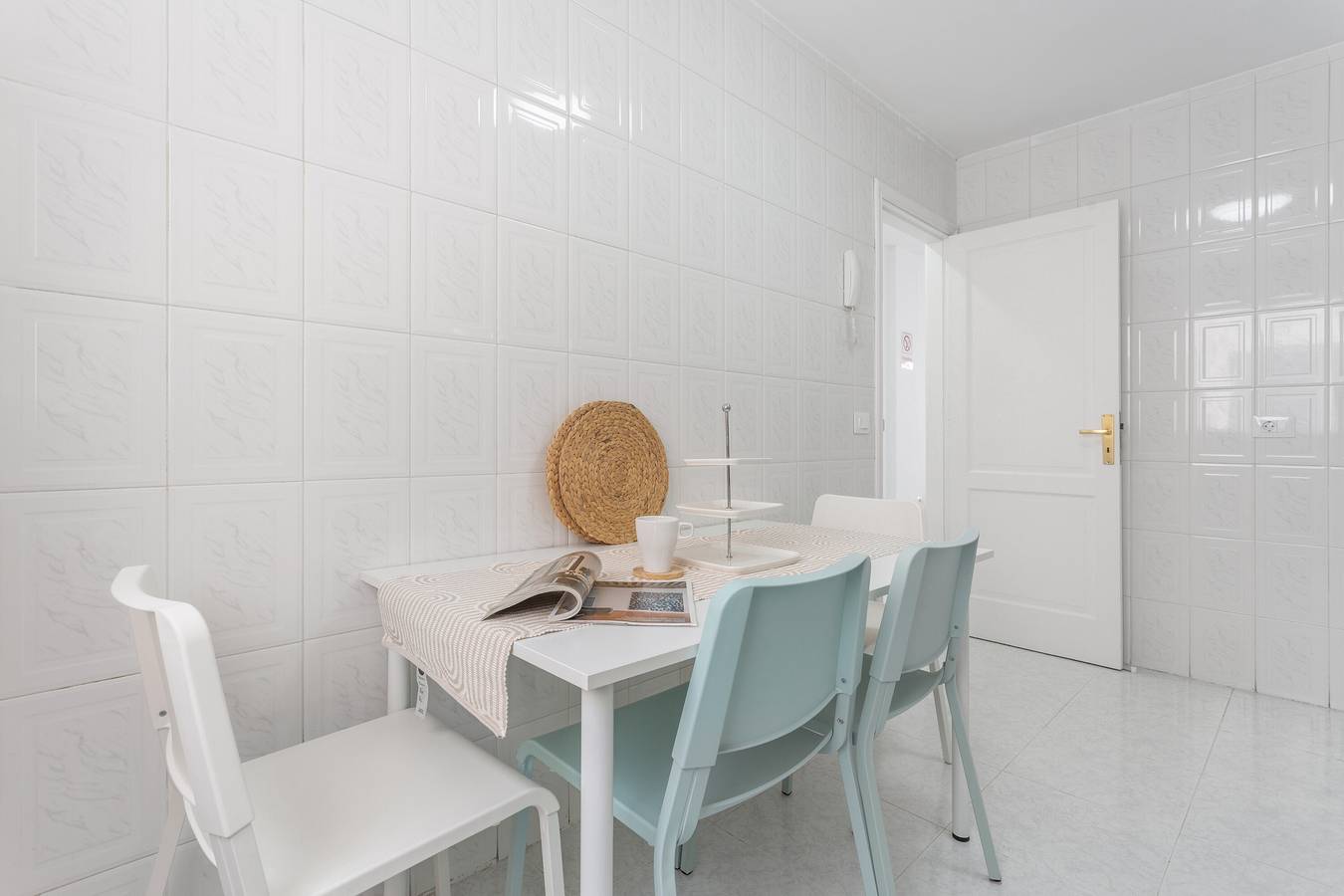 Apartamento entero, Vacaciones 'Retama' con vistas al mar, balcón y Wi-Fi in La Postura, Adeje