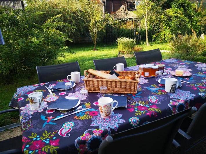 Maison de campagne pour 2 personnes, avec Terrasse ainsi que Jardin et Vue dans Mont Le Vernois