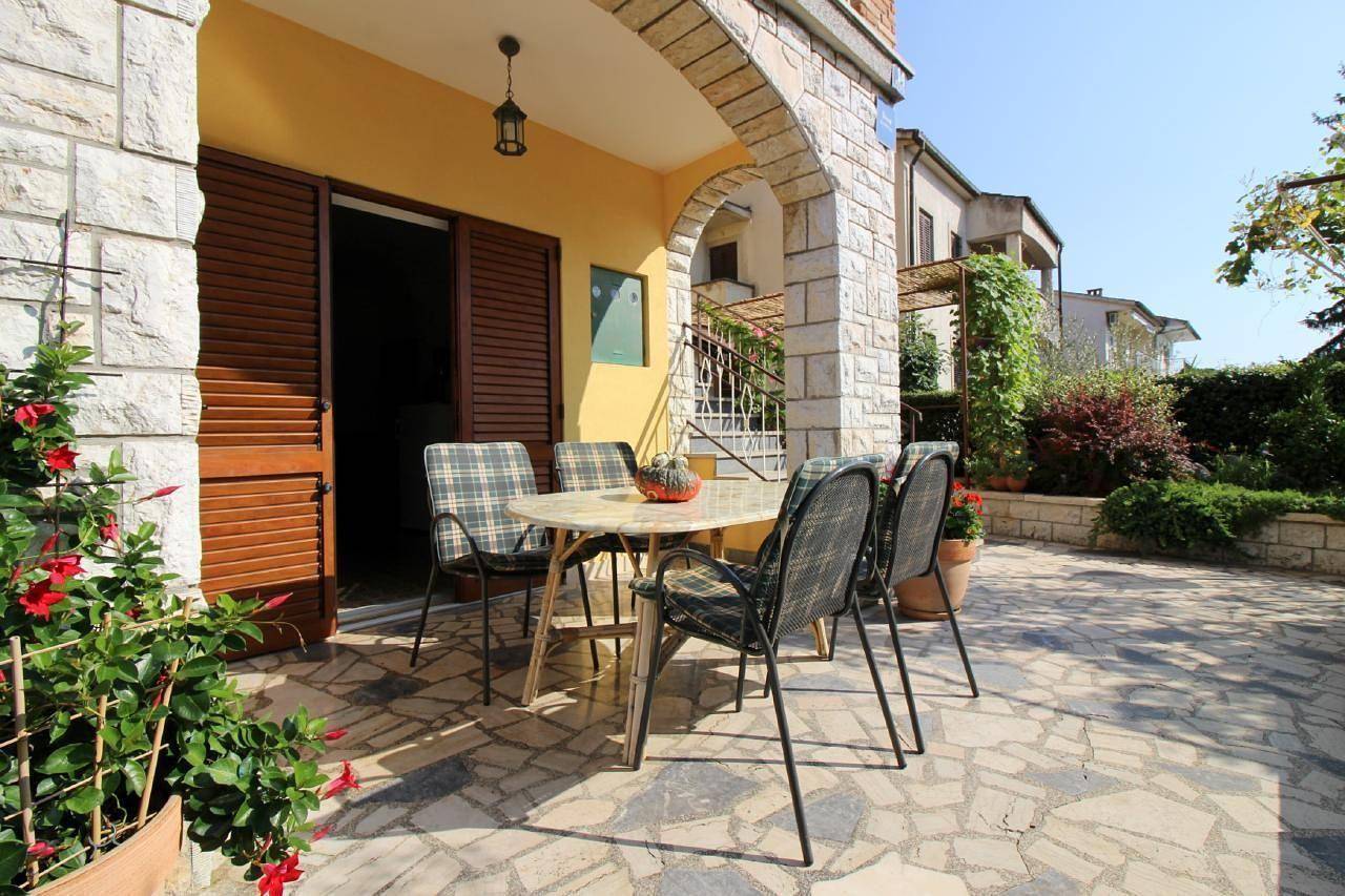Ganze Ferienwohnung, Ferienwohnung Sergio für 5 Personen in Strandnähe in Poreč, Porec und Umgebung