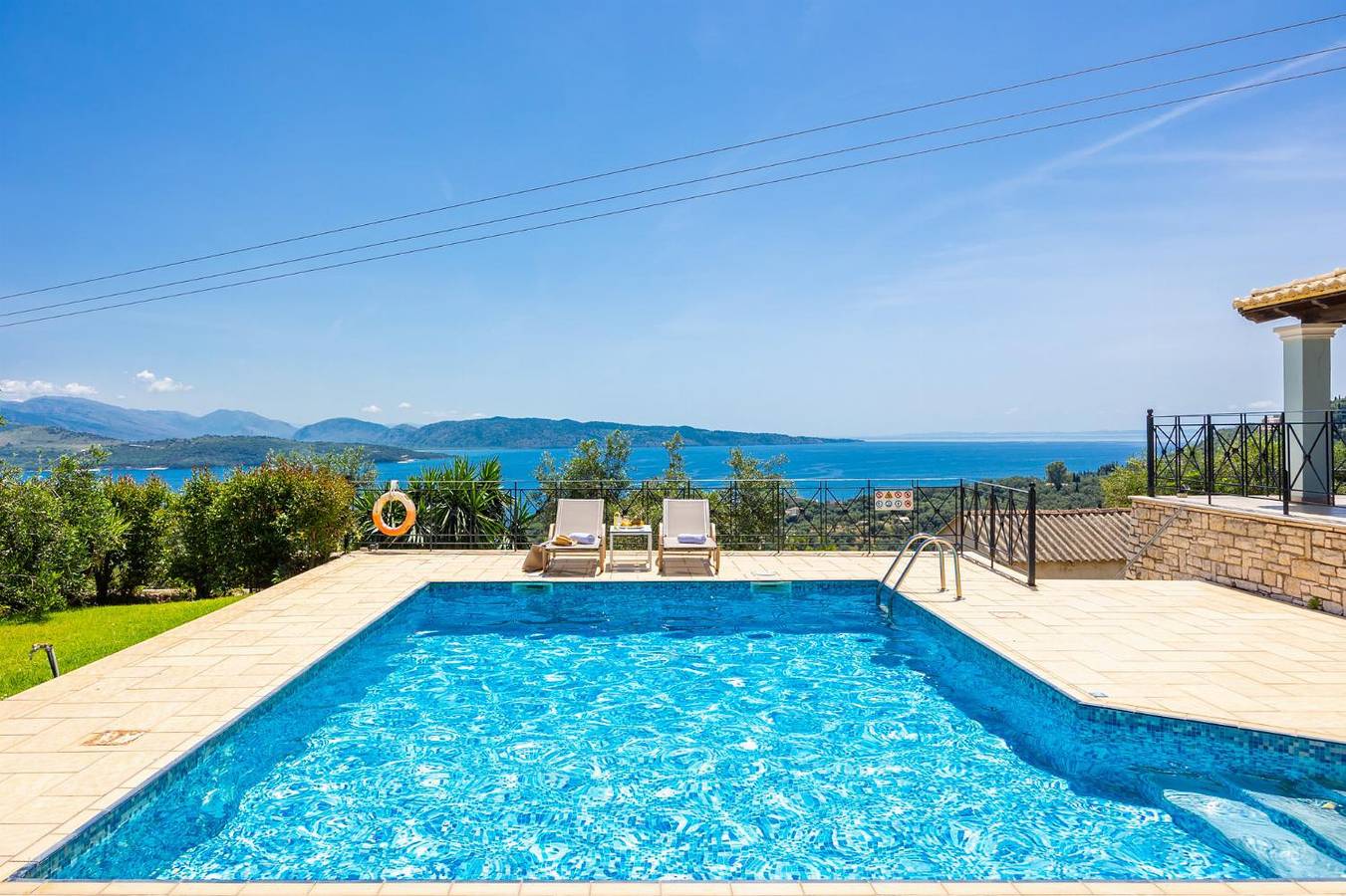 Villa Eleni Agios Stephanos in Agios Stefanos (Corfu), Corfu