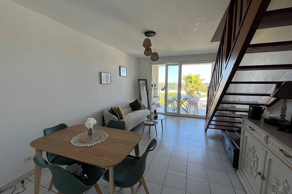 Appartement entier, Duplex vue Mer, climatisé, au Calme dans un Jardin, à 150m de la Plage à Pieds in Canale-di-Verde, Arrondissement de Corte
