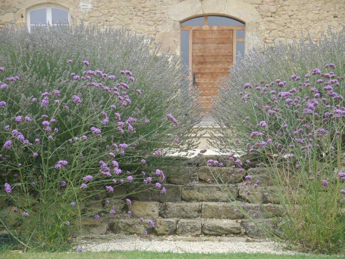 Location de vacances pour 2 personnes, avec terrasse ainsi que piscine et jardin à Saint-Justin (Gers) - 3