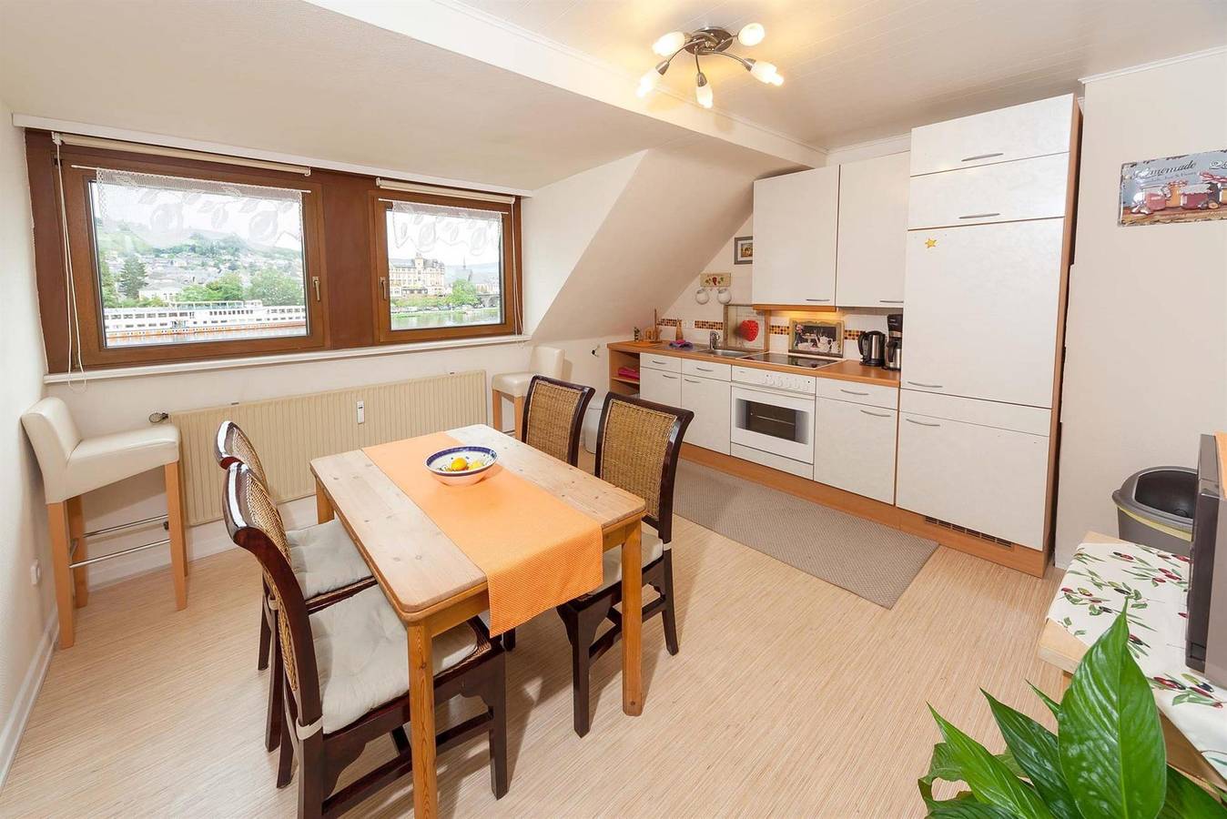 Ganze Ferienwohnung, Fewo am Moselufer 1 in Bernkastel-Kues, Bernkastel-Kues & Umgebung