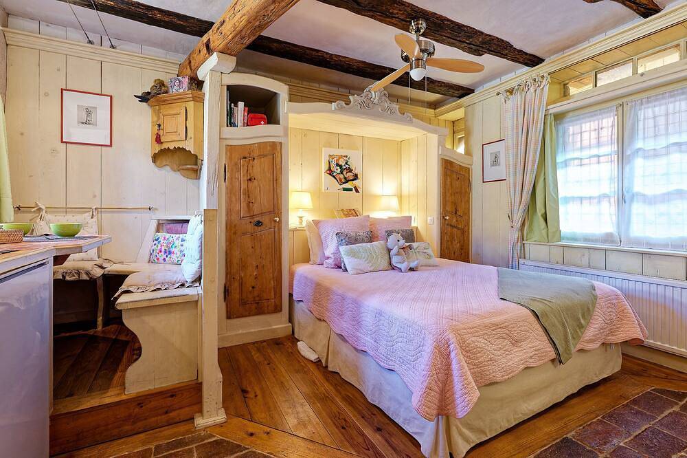 Apartamento entero, Refugio del Diablillo***, Estudio romántico para 2 en la muralla de Riquewihr in Riquewihr, Parque natural regional de los Ballons des Vosges