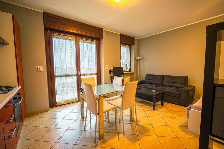 Gîte pour 3 personnes, avec vue et balcon à Leinì - 4