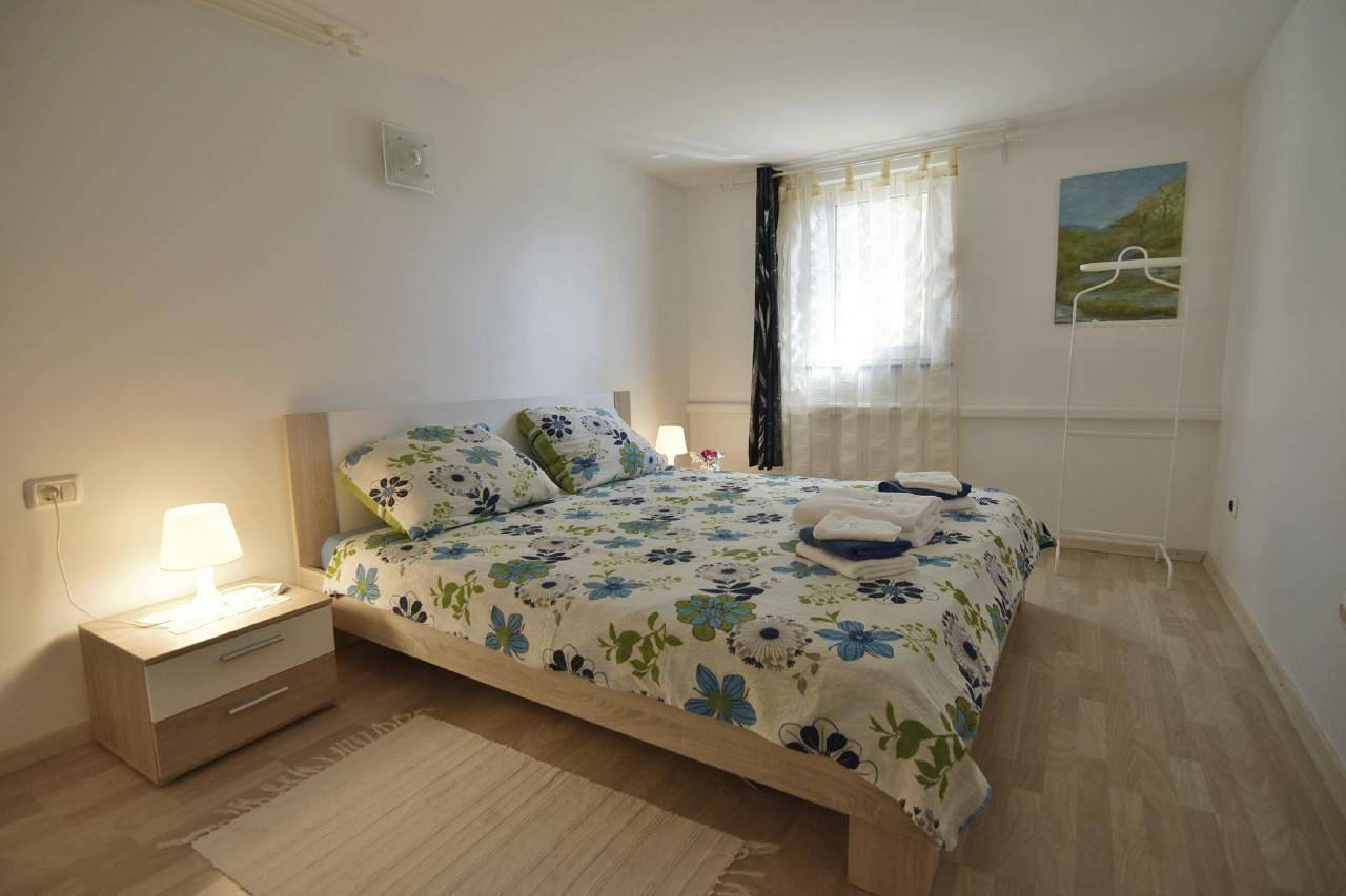 Ganze Ferienwohnung, Klimatisierte Wohnung in Savudrija mit Grill, Garten und Terrasse in Savudrija, Umag und Umgebung