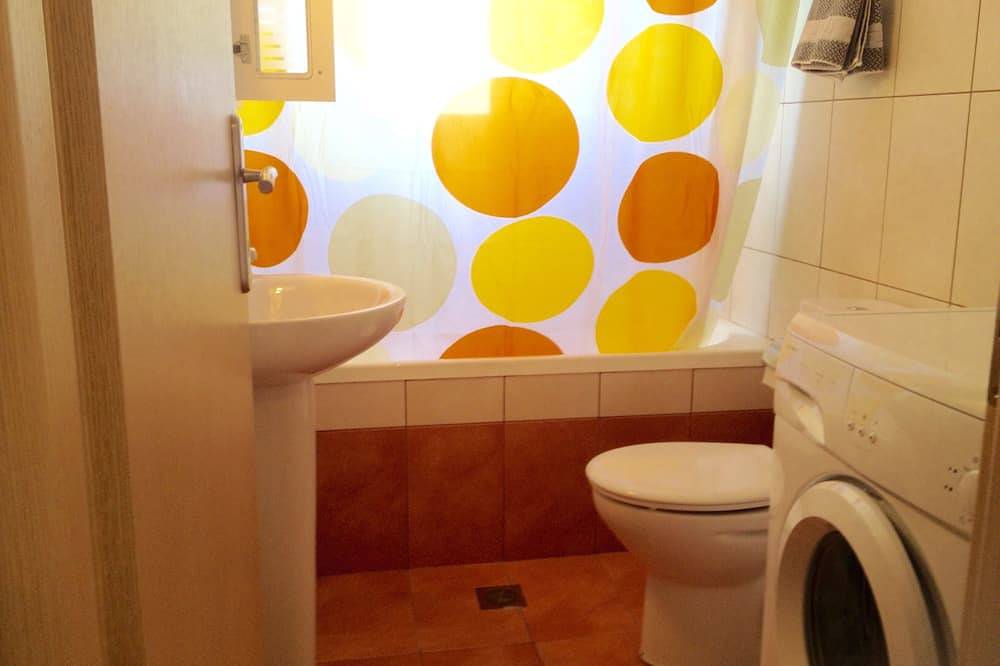 Villa am Meer, 2 Schlafzimmer, Lesbos Griechenland in Skala Neon Kydonion, North Aegean Islands