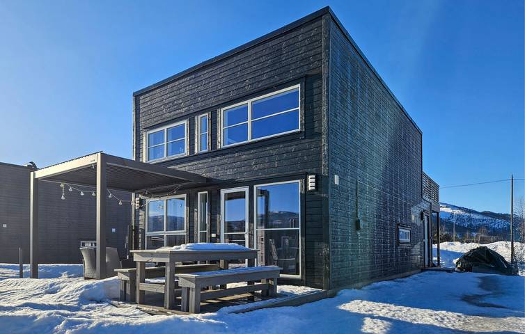 Feriehus for 10 personer, med hage og terrasse i Vrådal