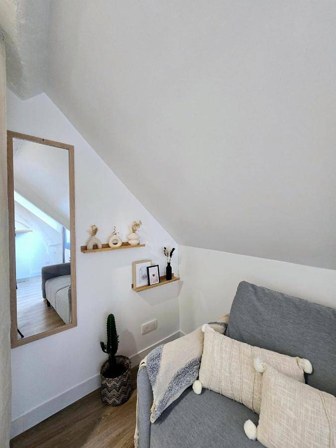 Appartement entier, One-Bedroom Apartment in Pontoise, Val-d'Oise
