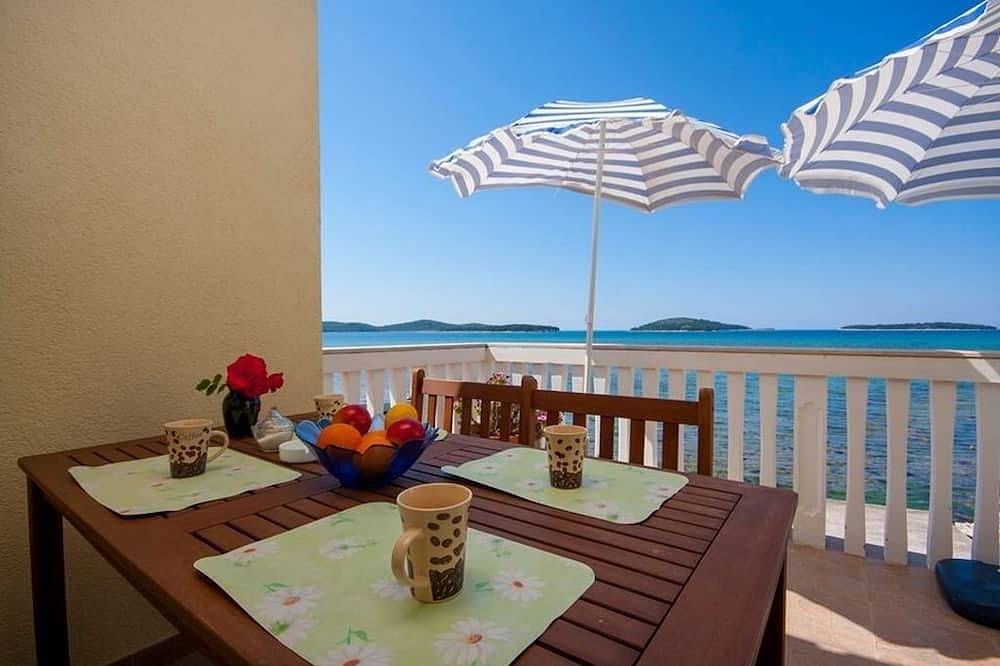 Ganze Wohnung, 1-Zimmer-Ferienwohnung am Strand Krapanj, Sibenik in Krapanj, Krapanj (Kroatische Adria)
