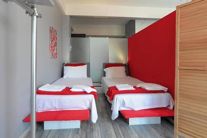 Appartamento intero, 2-bedroom apartment in gorgeous Athina.please watch video in Sezione centrale di Atene, Atene