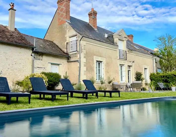 Location de vacances pour 11 personnes, avec piscine et jardin, adapté aux familles à Tavant - 3