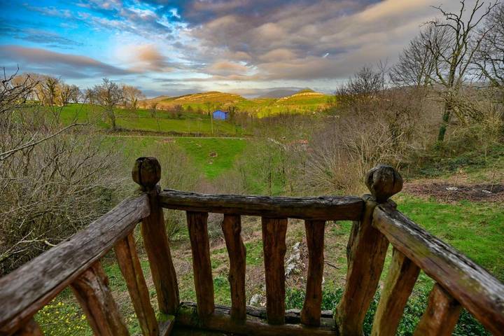 Casa de vacaciones para 4 personas, con Balcón y Terraza además de Jardín y Sauna en Valle del Miera - 4