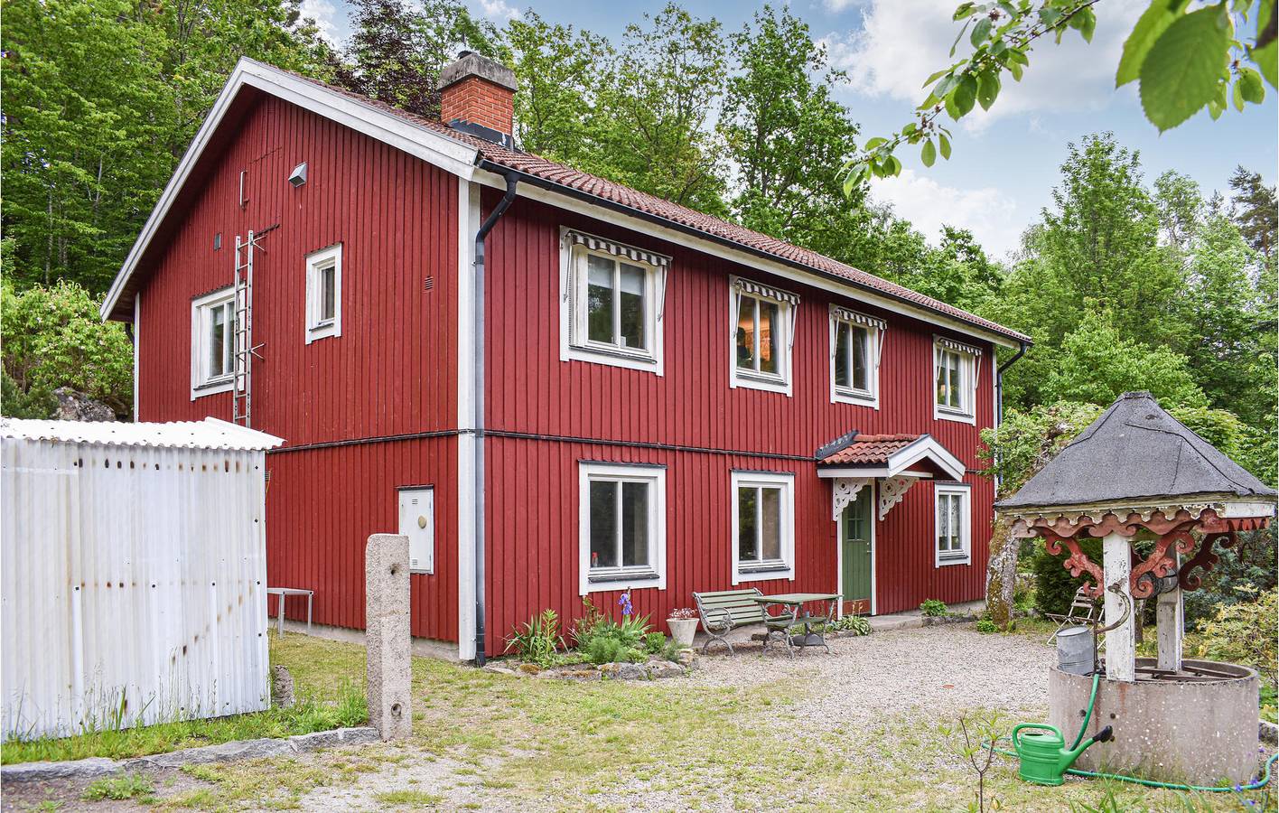 Hus för 6 Personer, med terass och trädgård