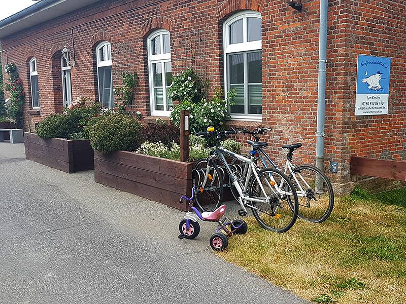 Ganze Ferienwohnung, Haus Hemenswarft - Wohnung Gröde direkt am Deich in Emmelsbüll-Horsbüll, Nordfriesland