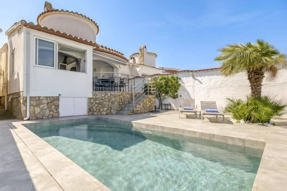 Casa vacanza a Costa Brava a partire da 244€ a notte