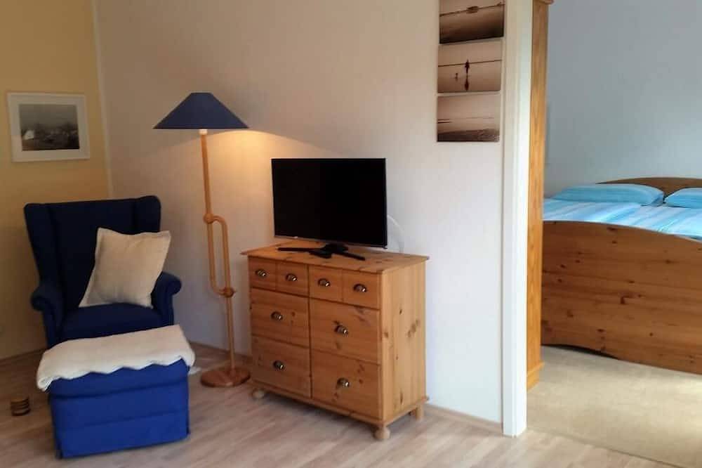 Ganze Wohnung, Ferienwohnung Ilka in Warwerort Büsum mit Garten in Warwerort, Dithmarschen