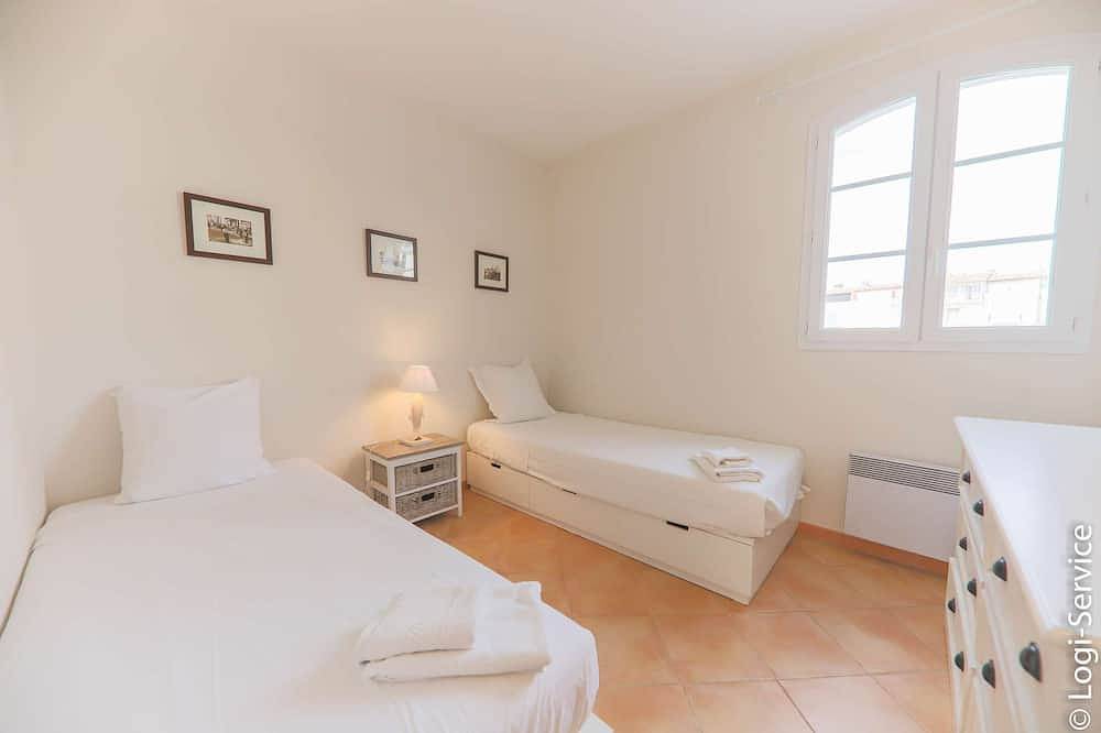 Appartement entier, Appartement 4 pièce sur plage, climatisation + Wifi in Port Grimaud, Grimaud