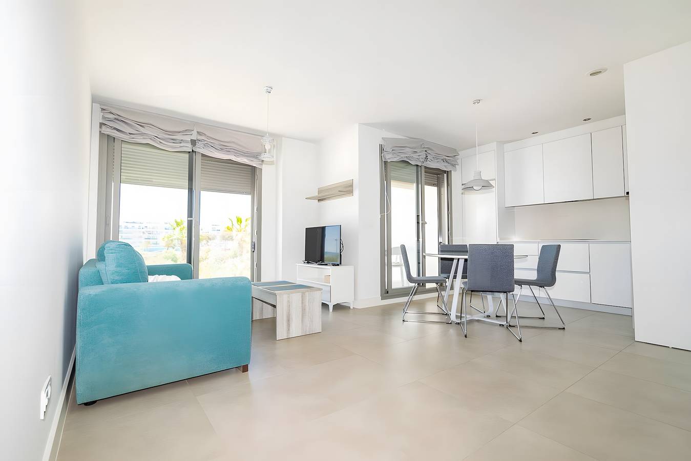 Hel leilighet, Apartment 'Panorama Beach' with Sea View, Wi-Fi and Air Conditioning in Torrox Costa, Torrox
