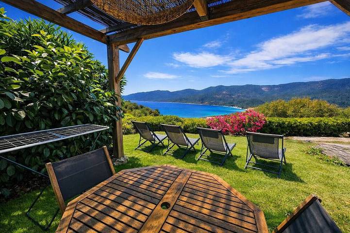 Villa pour 4 personnes, avec jardin et piscine - 1
