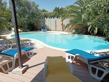 Gîte pour 15 personnes, avec jardin à Villeneuve-lès-Montréal