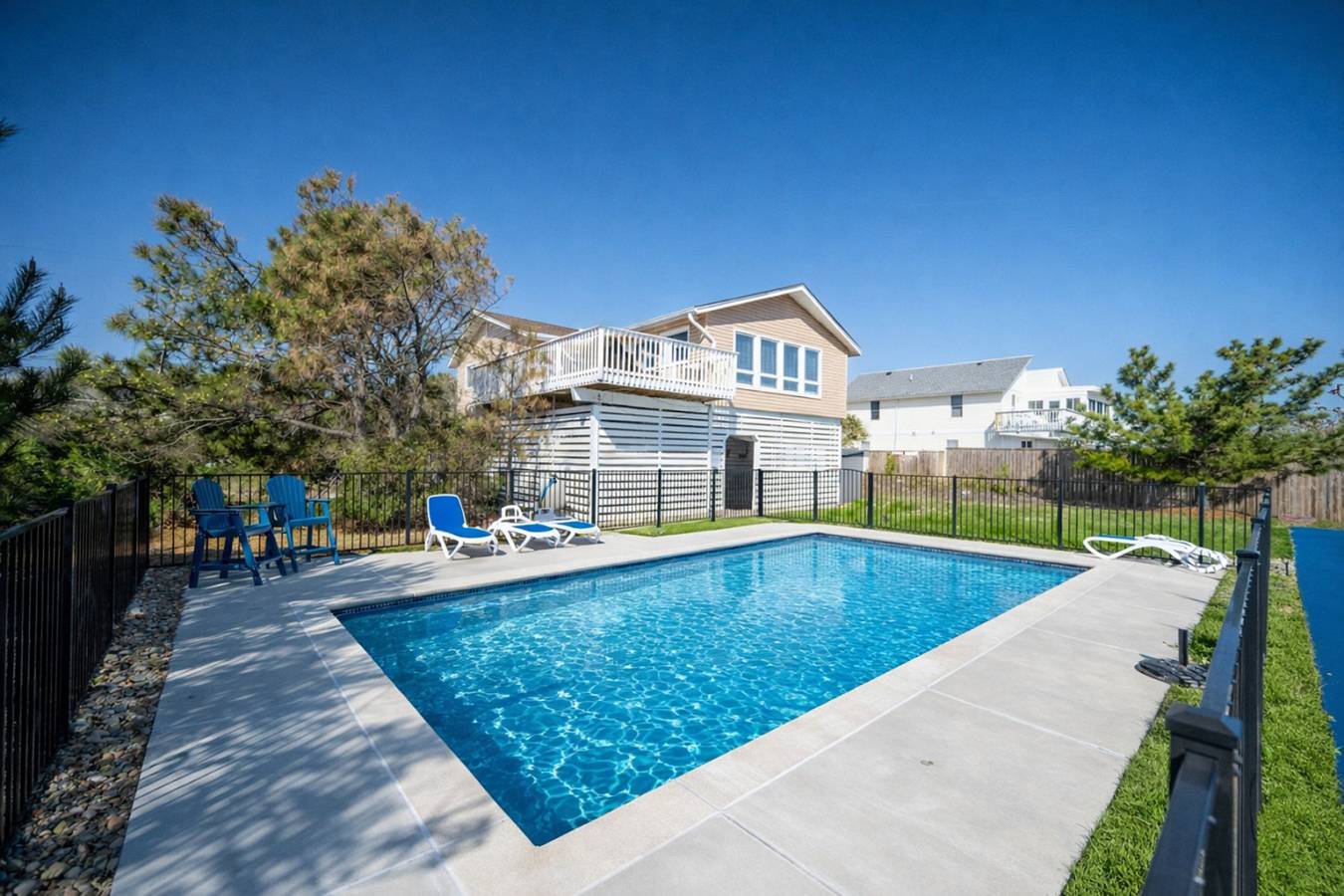 New! Beach Cottage, Pool, Pickleball, Swim, Surf in Sandbridge Beach, Sandbridge