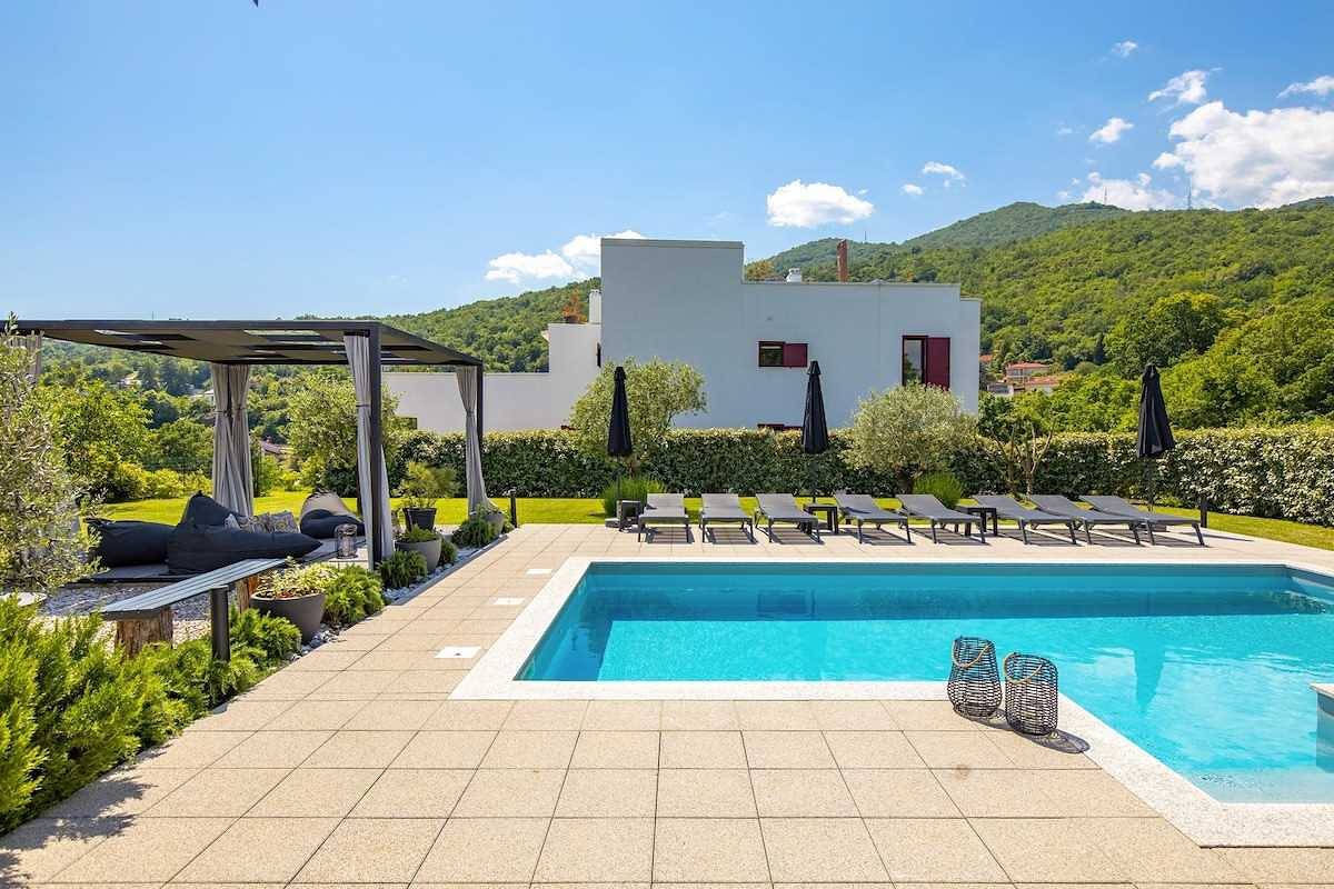 Villa Sušanj | Adriatic Luxury Villas in Općina Matulji, Opatija Riviera