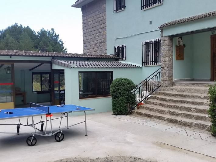 Casa de vacaciones para 5 personas, con Balcón además de Terraza y Jardín en Navarredonda de Gredos