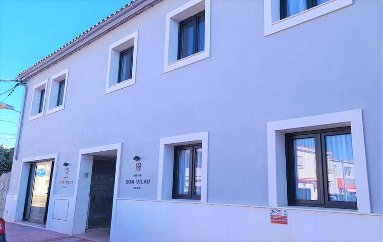 Hôtel pour 2 personnes, avec piscine à Es Castell - 4