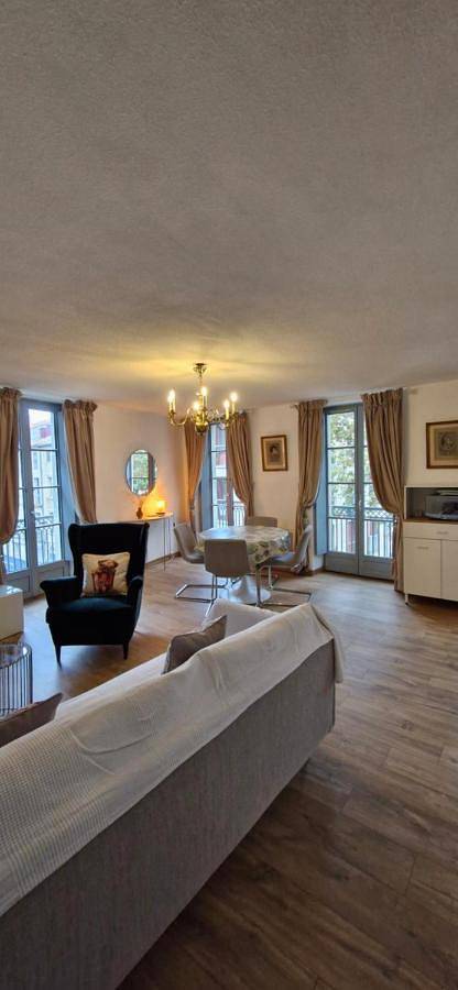 Appartement entier, Via Narbona in Narbonne, Côte d'Améthyste