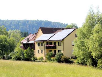 Ferienwohnung für 2 Personen, mit Garten und Balkon in Obertrubach