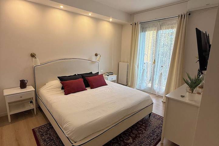 Spacious home with garden; 3 rooms near Alfa Romeo in Arese, Provincia di Milano