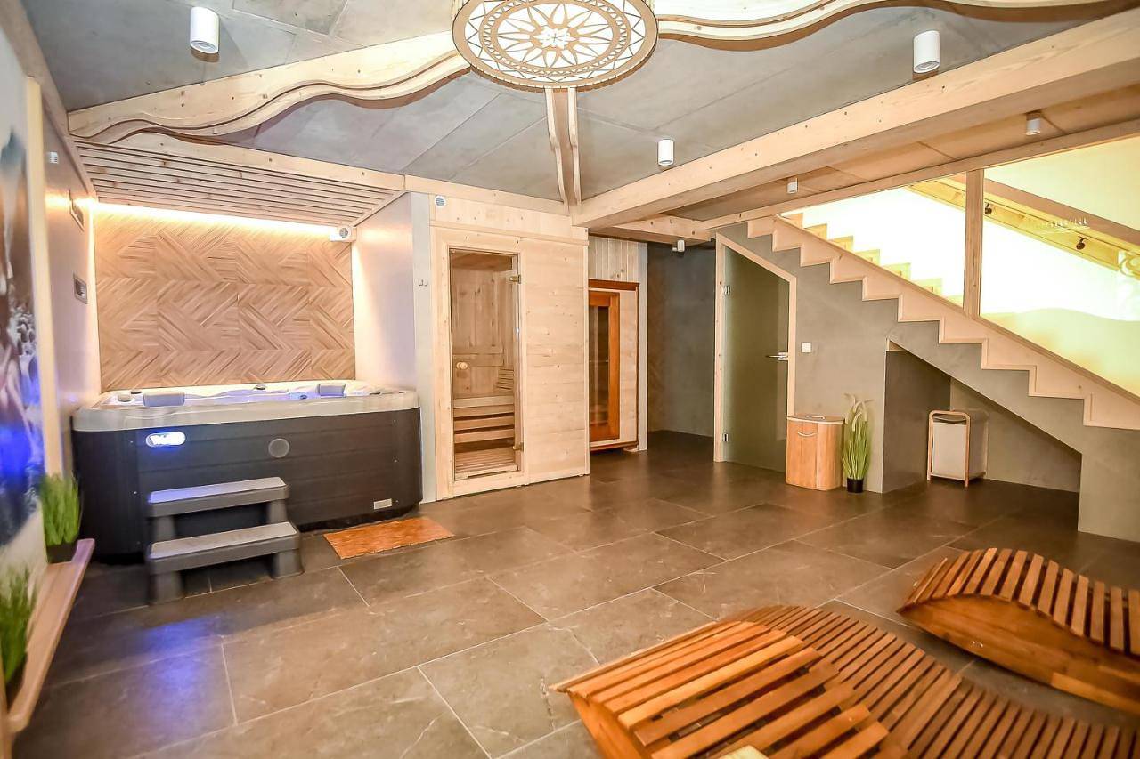 Cały apartament, Two-Bedroom Apartment with Balcony in Suche, Karpaty (Polska)