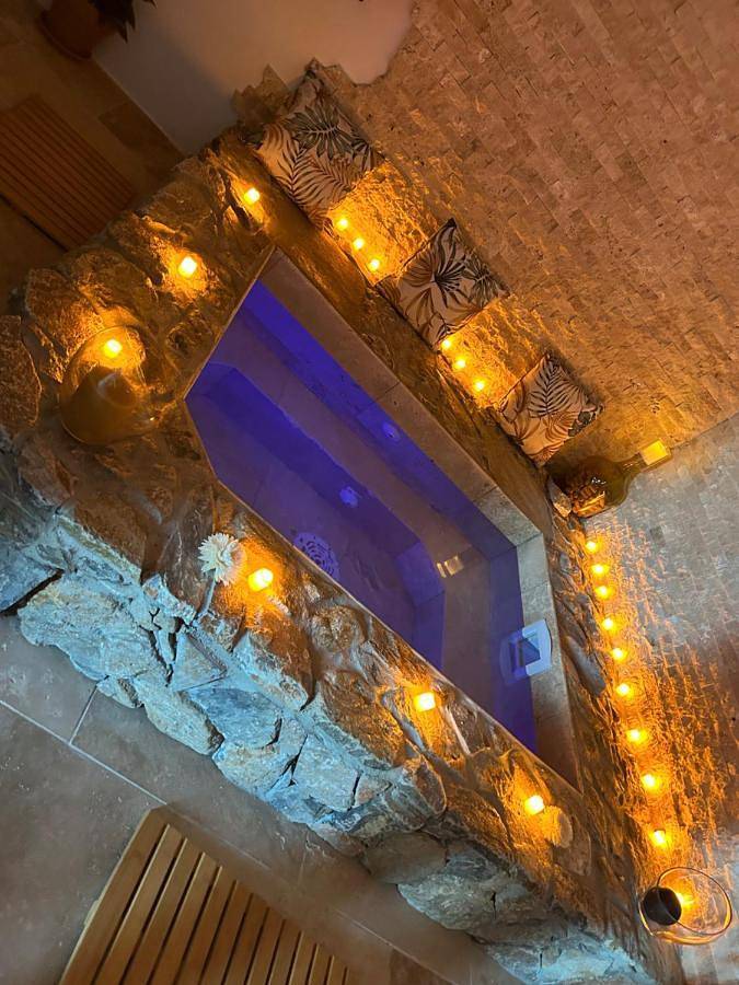 Appartement entier, I pozzi jacuzzi furiani love room haute corse in Furiani, Cap Corse