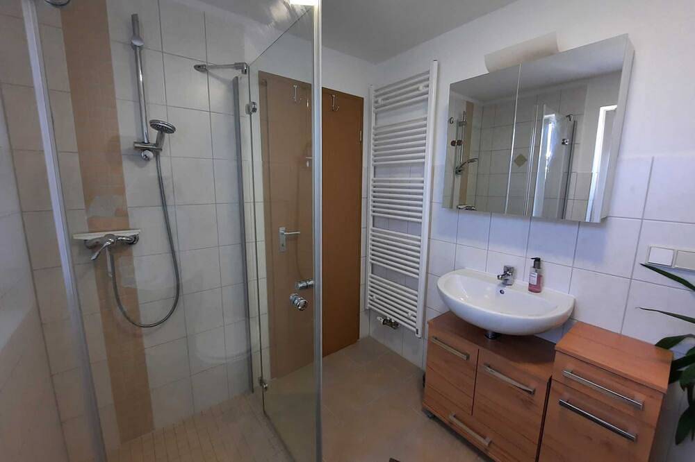 Entire apartment, Vacation apartment Oskar Dh-42986 - Holiday accommodation at the dune Dh-42986 in Lubmin, Western Pomerania